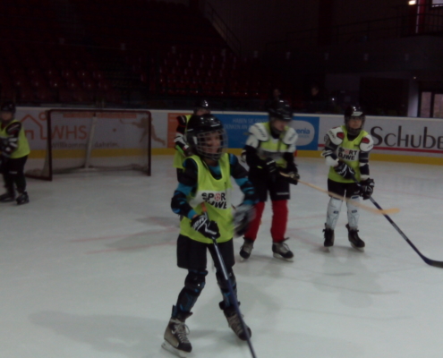 Tag des Mädcheneishockey 2020 - Grundschule Pantrings Hof Herne